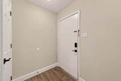 7714 Renwick Drive #M68, Houston, TX 77081 - Photo 7
