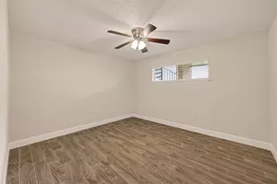 7714 Renwick Dr, Houston, TX 77081 - Photo 21