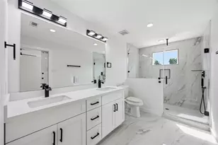 6610 Ezzard Charles Ln, Houston, TX 77091 - Photo 25
