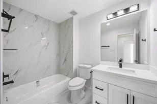 6610 Ezzard Charles Ln, Houston, TX 77091 - Photo 35