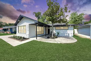 9610 Westview Dr, Houston, TX 77055 - Photo 45