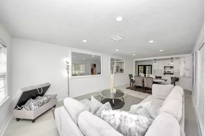 9610 Westview Drive, Houston, TX 77055 - Photo 3