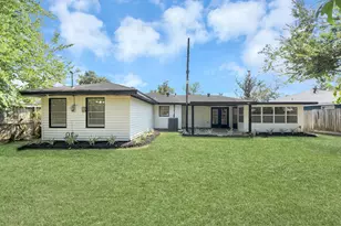 9610 Westview Dr, Houston, TX 77055 - Photo 37