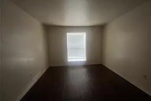 8529 Hearth Dr, Houston, TX 77054 - Photo 5