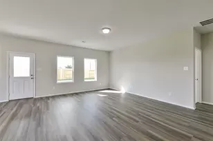 31227 Cass River Ln, Waller, TX 77484 - Photo 5
