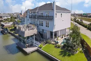 1 S Pintail St, La Marque, TX 77568 - Photo 1