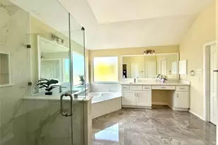 16642 Village View Trail, Sugar Land, TX 77498 - Photo 19