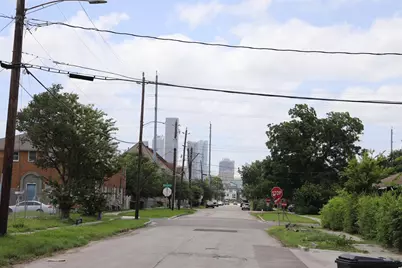 305 Everton Street, Houston, TX 77003 - Photo 3