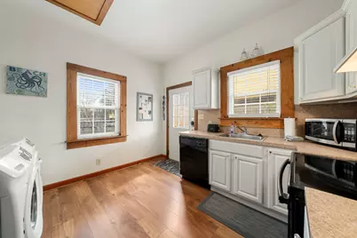 916 11th Street, Galveston, TX 77550 - Photo 3