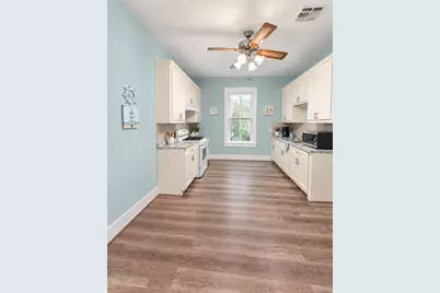 4015 Avenue O, Galveston, TX 77550 - Photo 7