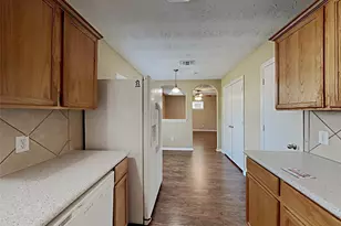 5010 Deer Path Dr, Conroe, TX 77303 - Photo 3