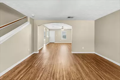 5010 Deerpath Drive, Conroe, TX 77303 - Photo 5