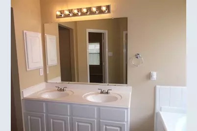 1835 Manor Drive, Baytown, TX 77521 - Photo 9