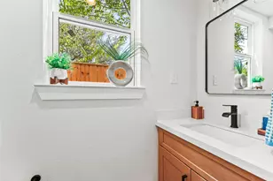 8916 Knoll Branch Dr Dr, Houston, TX 77080 - Photo 11