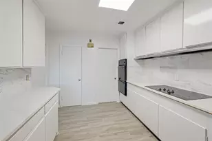 2511 Maroneal St, Houston, TX 77030 - Photo 21