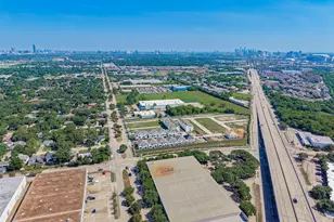 11603 Main Fir Dr, Houston, TX 77025 - Photo 27