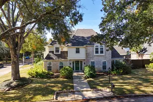 722 Crossroads Dr, Houston, TX 77079 - Photo 3