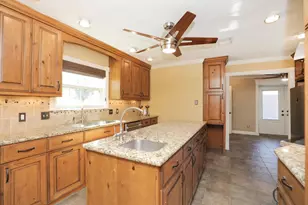 722 Crossroads Dr, Houston, TX 77079 - Photo 17