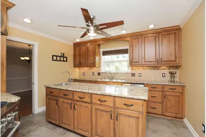 722 Crossroads Drive, Houston, TX 77079 - Photo 21