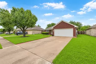203 Green Isle Ave, Dickinson, TX 77539 - Photo 41
