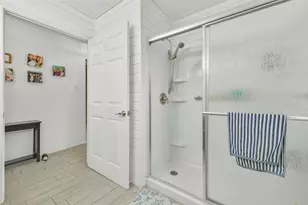 203 Green Isle Ave, Dickinson, TX 77539 - Photo 27