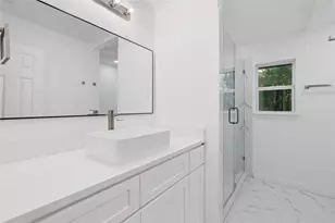 4427 Sanford Rd, Houston, TX 77035 - Photo 23