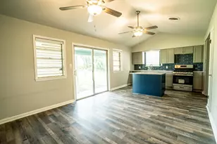 1105 W St Louis Ave, Seadrift, TX 77983 - Photo 9