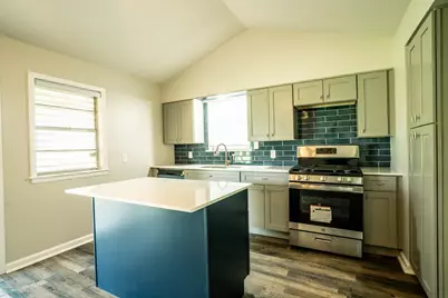 1105 W Saint Louis Avenue, Seadrift, TX 77983 - Photo 7