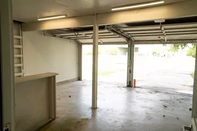 1105 W Saint Louis Avenue, Seadrift, TX 77983 - Photo 17