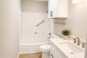 6106 W Airport Blvd, Houston, TX 77035 - Photo 13
