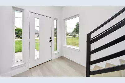 8218 Lawler Street #B, Houston, TX 77051 - Photo 7