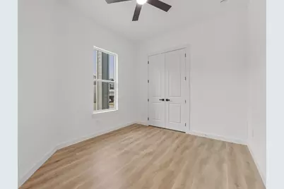 115 Capetown Lane, Conroe, TX 77356 - Photo 11