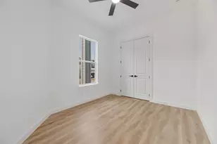 115 Capetown Ln, Conroe, TX 77356 - Photo 11