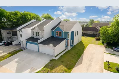 115 Capetown Lane, Conroe, TX 77356 - Photo 3