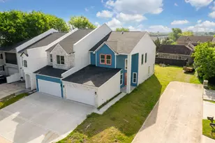 115 Capetown Ln, Conroe, TX 77356 - Photo 3