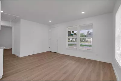 1504 N Travis Street, Liberty, TX 77575 - Photo 5