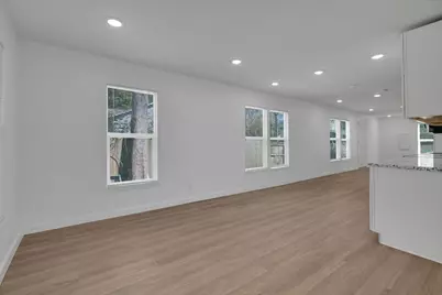 1504 N Travis Street, Liberty, TX 77575 - Photo 7