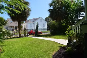 1624 Avenue K, Galveston, TX 77550 - Photo 9