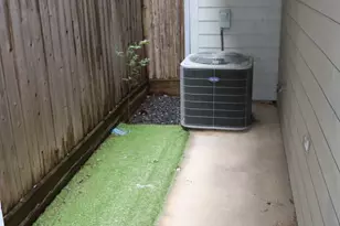 2103 Hadley St, Houston, TX 77003 - Photo 3