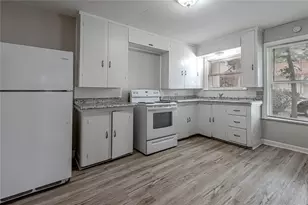 1312 16th St, Huntsville, TX 77340 - Photo 7