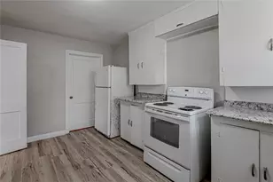 1312 16th St, Huntsville, TX 77340 - Photo 9