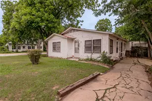1312 16th St, Huntsville, TX 77340 - Photo 17