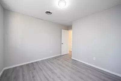 1806 Meadowview Drive, Alvin, TX 77511 - Photo 15