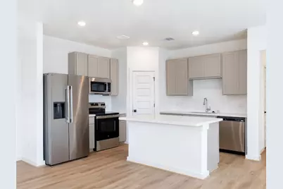 2001 Longmire Villas Court, Conroe, TX 77304 - Photo 9