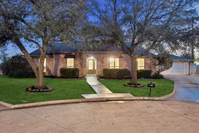 3110 Salem Court, Sugar Land, TX 77478 - Photo 3