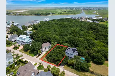 3423 Eckert Drive, Galveston, TX 77554 - Photo 3