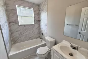 10329 Wicklowe St, Houston, TX 77016 - Photo 9