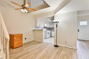 5005 Georgi Ln, Houston, TX 77092 - Photo 7