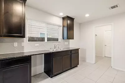 12939 Almeda Crossing Court, Houston, TX 77048 - Photo 11