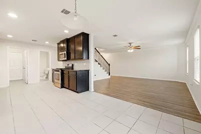12939 Almeda Crossing Court, Houston, TX 77048 - Photo 5